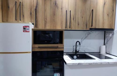 Thessaloniki Apartment | Roll&Rest