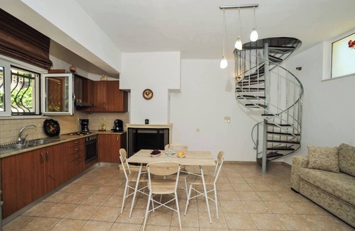 Kato Stalos House | Romantic Corner | Theofilos Sea View