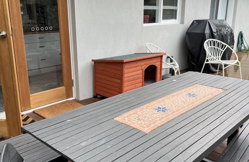 Tootgarook Villa | Ronny's Tootgarook - 1 NIGHT FREE!* - Renovated, light filled villa. Walk to beach and cafes.