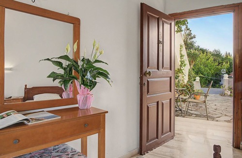 Psaropouli Apartment | Room 'Orama 36' with Sea View, Wi-Fi and Air Conditioning
