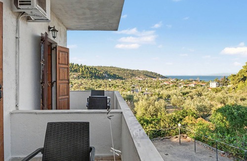 Psaropouli Apartment | Room 'Orama 38' with Sea View, Wi-Fi and Air Conditioning