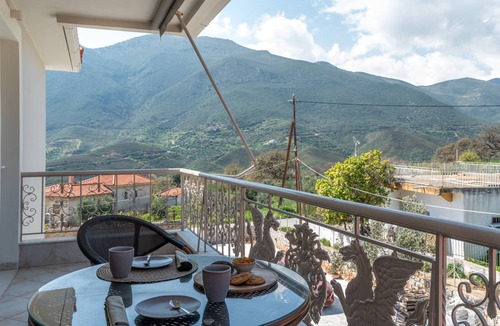 Skoutari Apartment | Room 'Standard 4' with Shared Terrace, Wi-Fi and Air Conditioning
