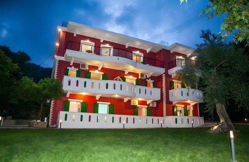Parga Apartment | Room "Studio" with Shared Terrace, Wi-Fi and Air Conditioning
