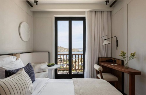 Drafaki Hotel | Room with Rooftop Pool Near Mykonos Old Town – Ideal for a Romantic Escape!