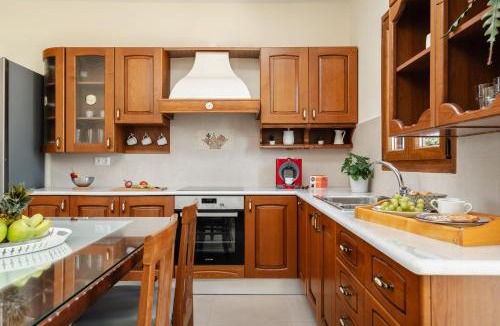 Naxos Town Apartment | Rosabella Home