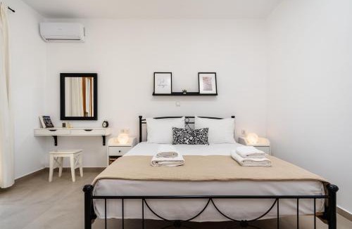 Naxos Town Apartment | Rosabella Home