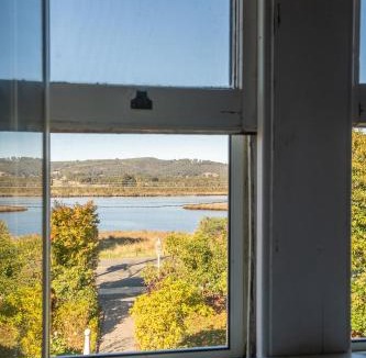 Franklin Bed & Breakfast | Rose Room, Franklin Lodge, Huon Valley