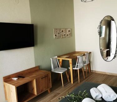 Nea Rodha House | ROUTE DU CANAL
