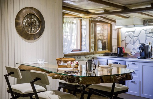 Tragilos House | Roxani Aqua Bliss - Serene Garden Getaway