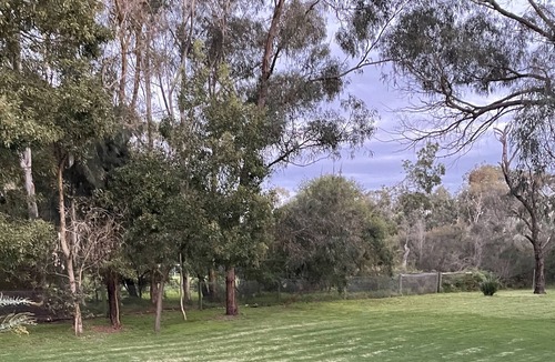 Langwarrin South House | Rural Bush Retreat - 10 min from Beach - Gateway to the Mornington Peninsuala