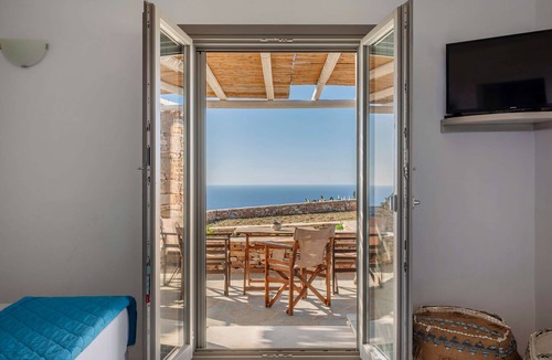 Ano Meria House | Rustic Stone House in the Heart of Folegandros