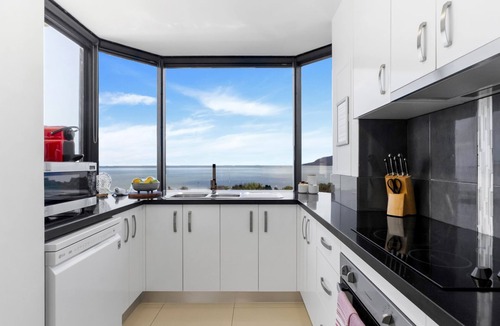 Cairns North Apartment | Rydges Plaza Esplanade Luxury 2-Bedroom Apartment