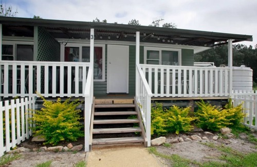 Anna Bay House | Sahara Trails 'Cabin 3' - WiFi, Air Conditioning, Horse Riding and much more !