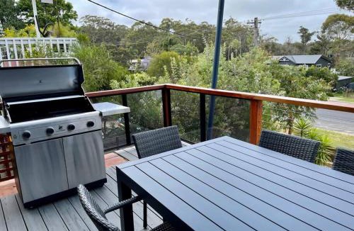 Pambula Beach House | Sails to Sea - 4 Bedroom Pet Friendly