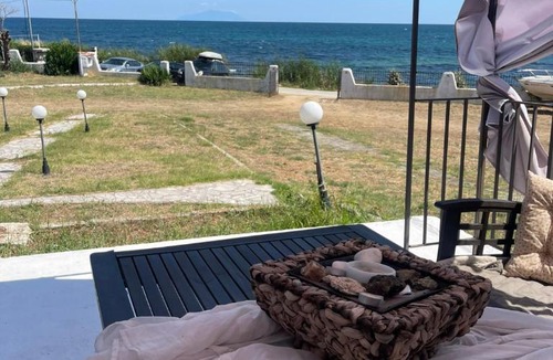 Lefkippos House | SAINT IOANNIS APARTMENTS ON THE BEACH