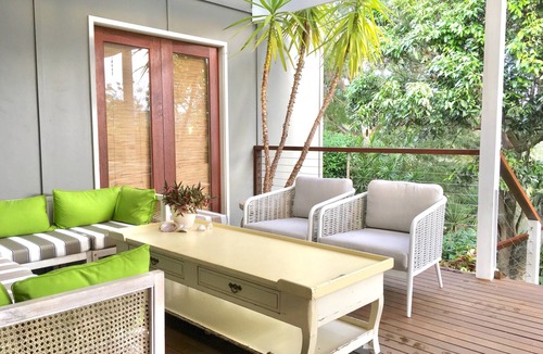 Werri Beach House | SALT COTTAGE - Pet Friendly, Stylish Holiday Home - prime beach location