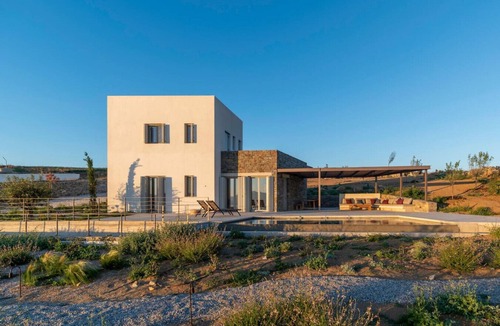 Vivlos House | Salt n Sky Vivlos Naxos