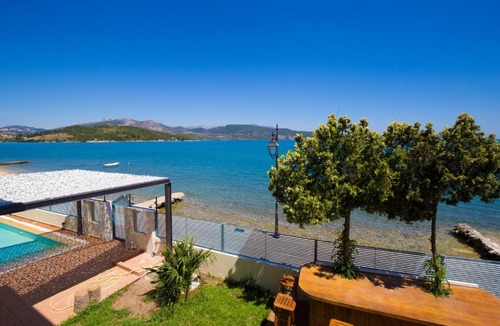 Lygia Villa | SALTY BREEZE Beachfront Villa