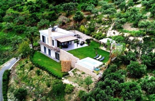 Vlachiana Villa | Samiro Private Villa - Heated Pool & Hot tub