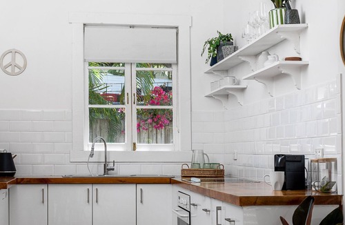 Byron Bay House | San Juan Surfers Cottage - prime Byron location