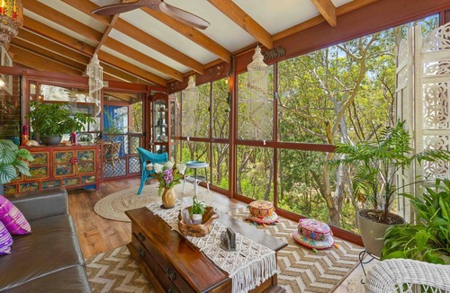 Dunbogan House | Sandalwood - 2 bedroom holiday home nestled amongst the treetops
