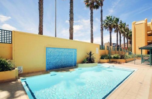 Scarborough Apartment | Sandcastles Beachfront Luxury Retreat Apartment
