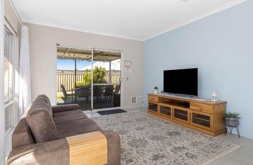 Abbey House | Sandylands Busselton with WiFi