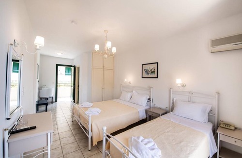Agios Nikitas Hotel | Santa Marina