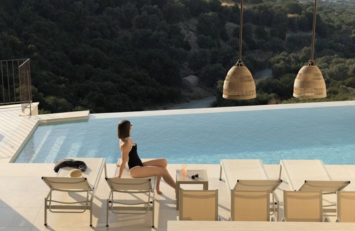 Adele Villa | Sapera Villa II, Iconic Architecture & Sea Views