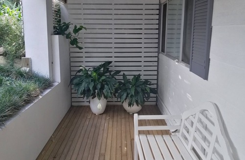 Sapphire Beach Apartment | Sapphire Beach - Pet Friendly - Beach 5 Minute Walk