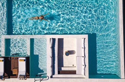 Panormos Villa | Sapphire Shores- Beachfront Retreat Zillion Villa by etouri