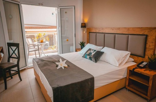Haniotis Hotel | Sarantis Hotel