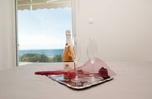 Anavyssos Villa | Saroné Villa beachfront & amazing sunset view in Mavro Lithari Athens Riviera