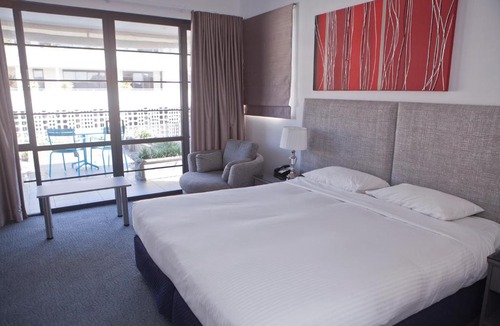 Double Bay Hotel | Savoy Double Bay Hotel
