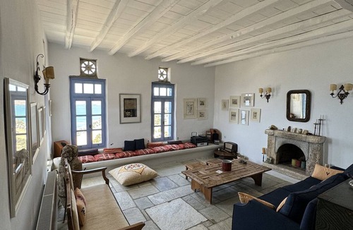 Kionia House | Scalinata Tinos, sophisticated living