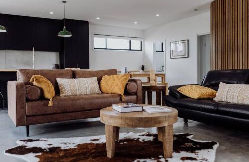 Stieglitz House | Scandi at Stieglitz Sleeps 6 Modern & Stylish