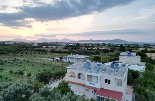 Zipari House | Scenic Apartment, Stunning Views - El Greco Apartments No 4
