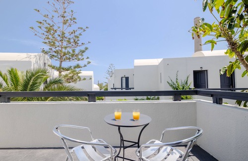 Monolithos Apartment | Scorpios Beach Santorini