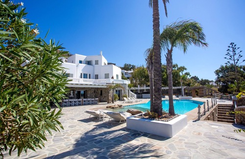 Plintri House | Scorpios Dream By Bestofmikonos Country House with Private Pool, Wi-Fi & Air Conditioning