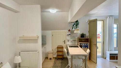 Porto Heli House | Sea Breeze - Light