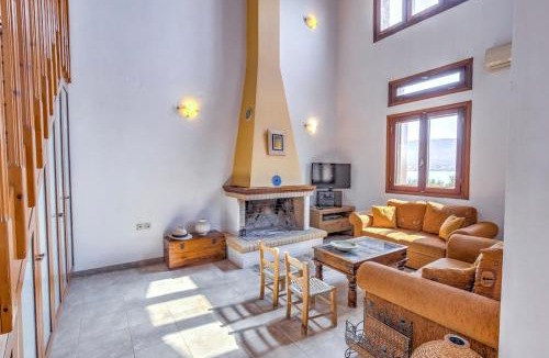 Papadhianika Villa | Sea Front Stone Villa near Monemvasia