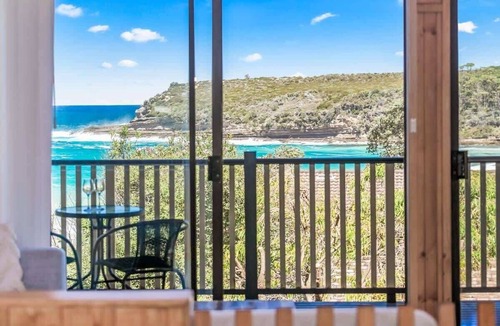 Kioloa House | Sea-renity Summary: R