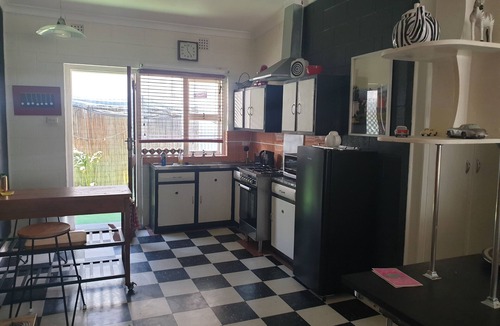 Semaphore House | "Sea Retro Getaway" An ideal space for workers and holiday makers alike!