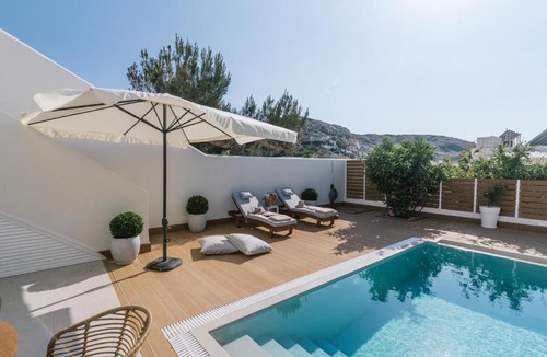 Matala Villa | Sea View Luxury Villa White in Blue