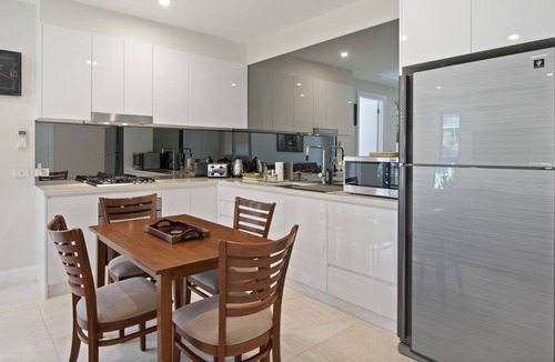 Copacabana Apartment | Seabreeze - across the road from Copa beach