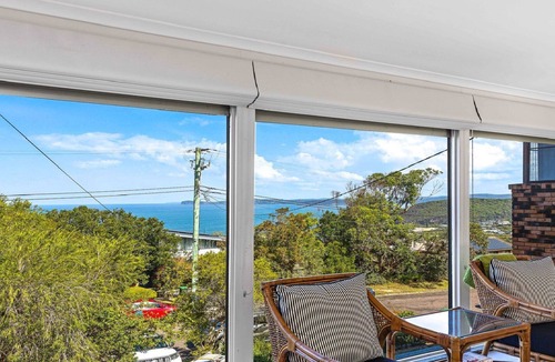 Killcare Heights House | Seabreeze Escape by HolidayCo.