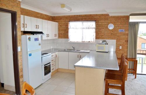South West Rocks Apartment | Seacrest Unit 1 - Bring your own linen.