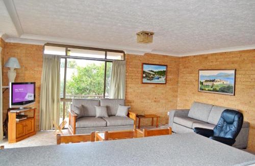 South West Rocks Apartment | Seacrest Unit 1 - Bring your own linen.
