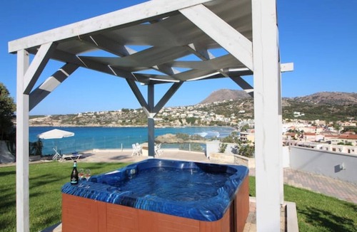 Almyrida Villa | SeaDream Beachfront Villa with sea view and jacuzzi