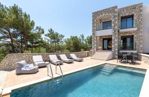Asgourou Villa | Seaesta Villas
